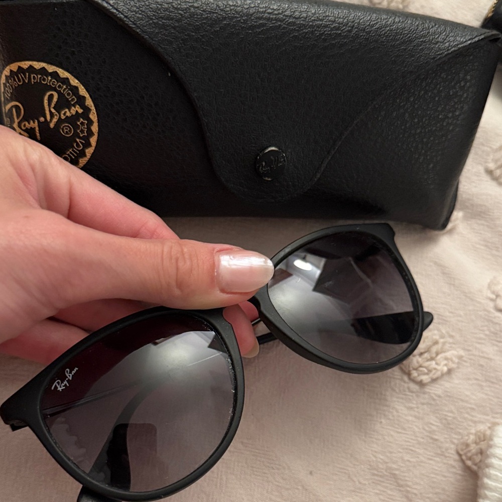Ray-Ban Black Cat-Eye Sunglasses with Case